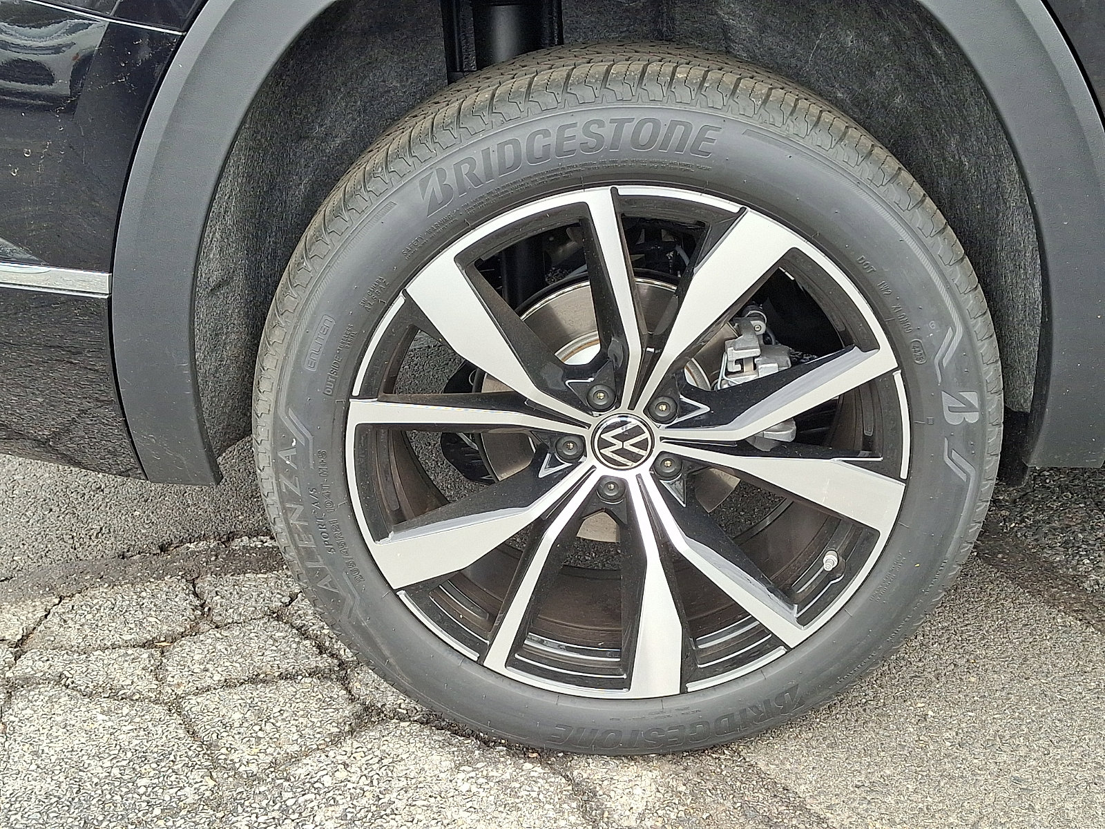 New 2026 Volkswagen Atlas SEL Premium R-Line image 5