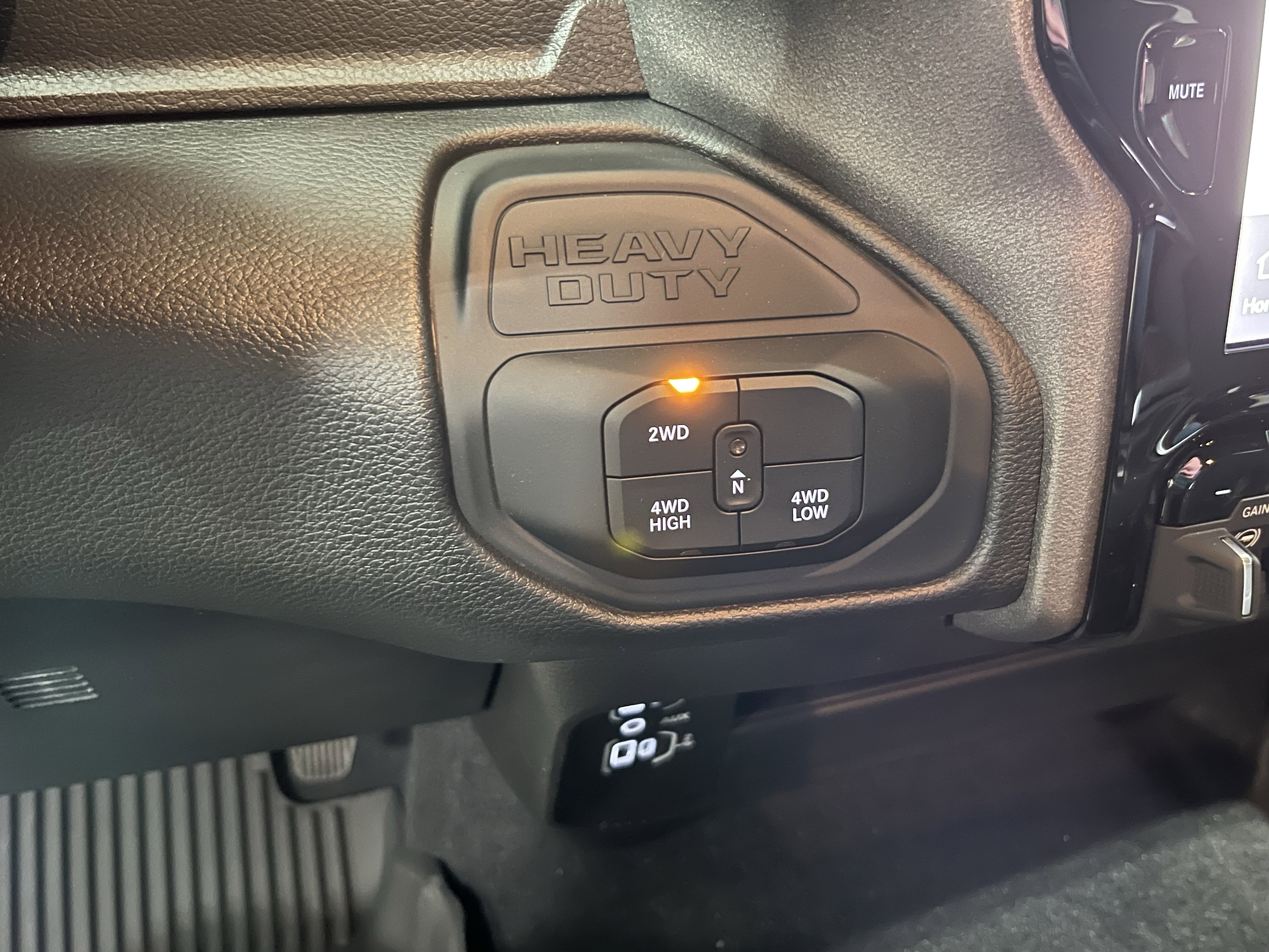 New 2026 RAM 2500 Tradesman AWD/4WD image 23
