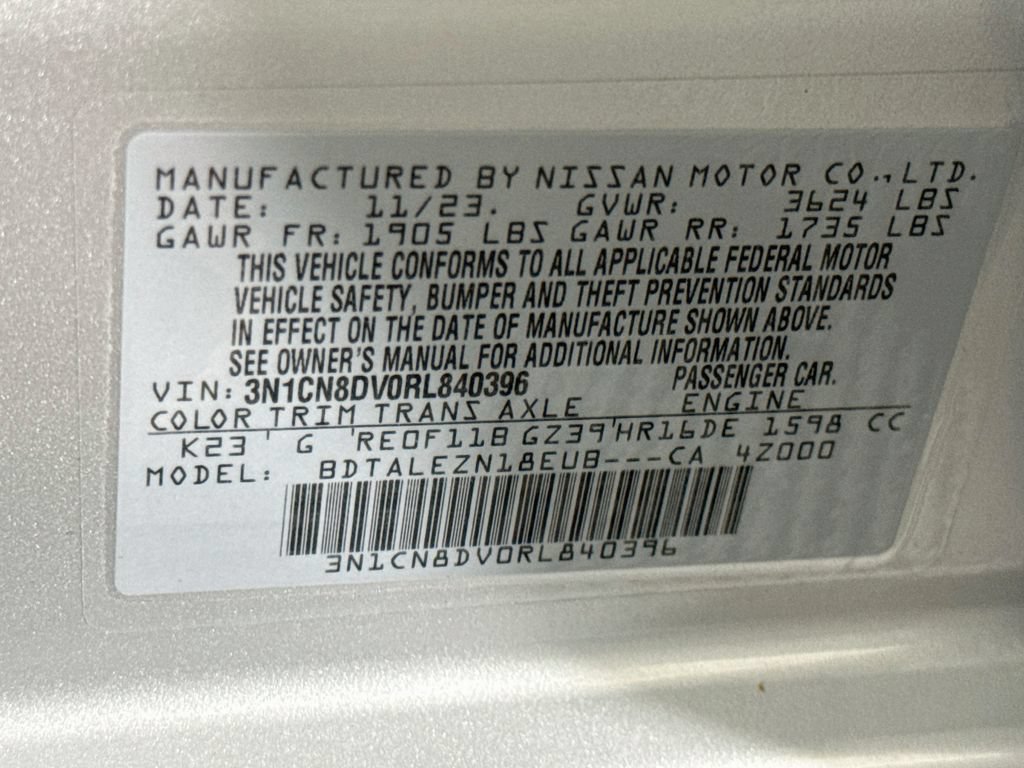 Used 2024 Nissan Versa S w/ Trunk Package FWD image 32