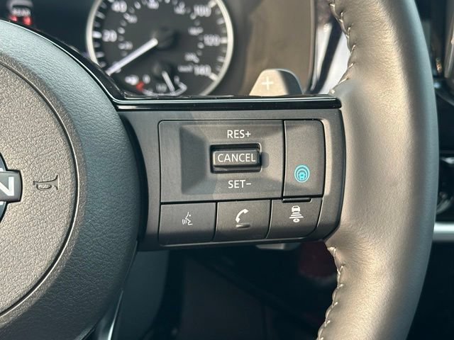 Used 2025 Nissan Pathfinder SL w/ SL Premium Package AWD/4WD image 39