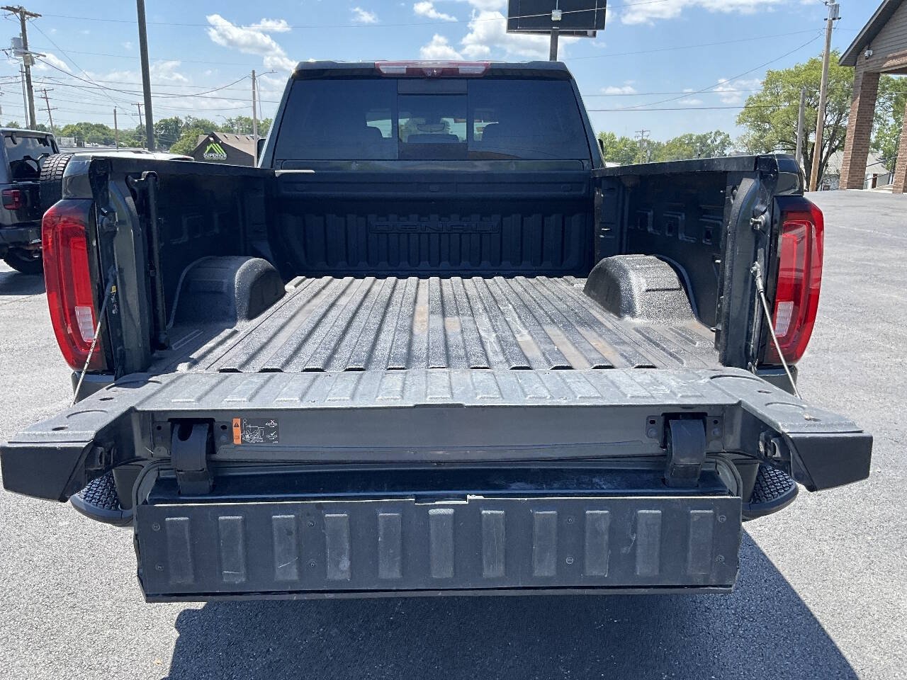 Used 2021 GMC Sierra 2500 Denali w/ Denali Ultimate Package AWD/4WD image 24