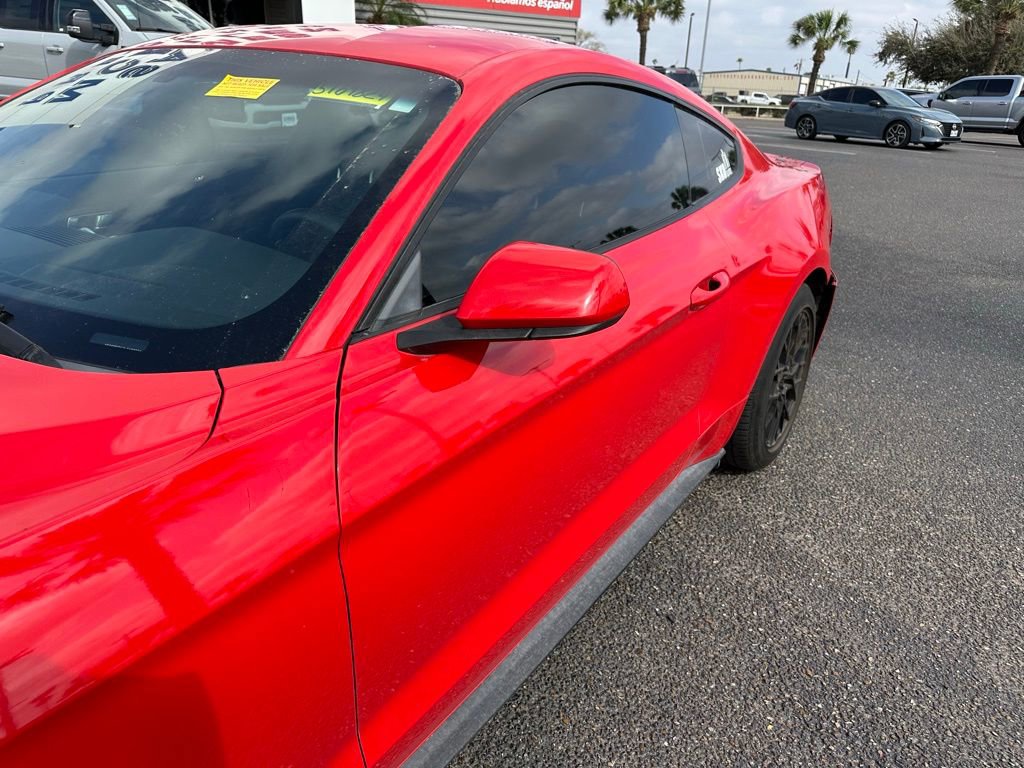 Used 2020 Ford Mustang EcoBoost image 8