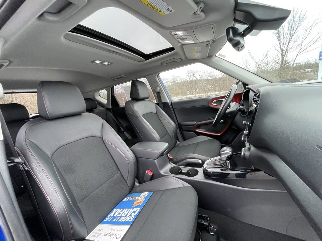 Certified 2023 Kia Soul GT-Line image 11