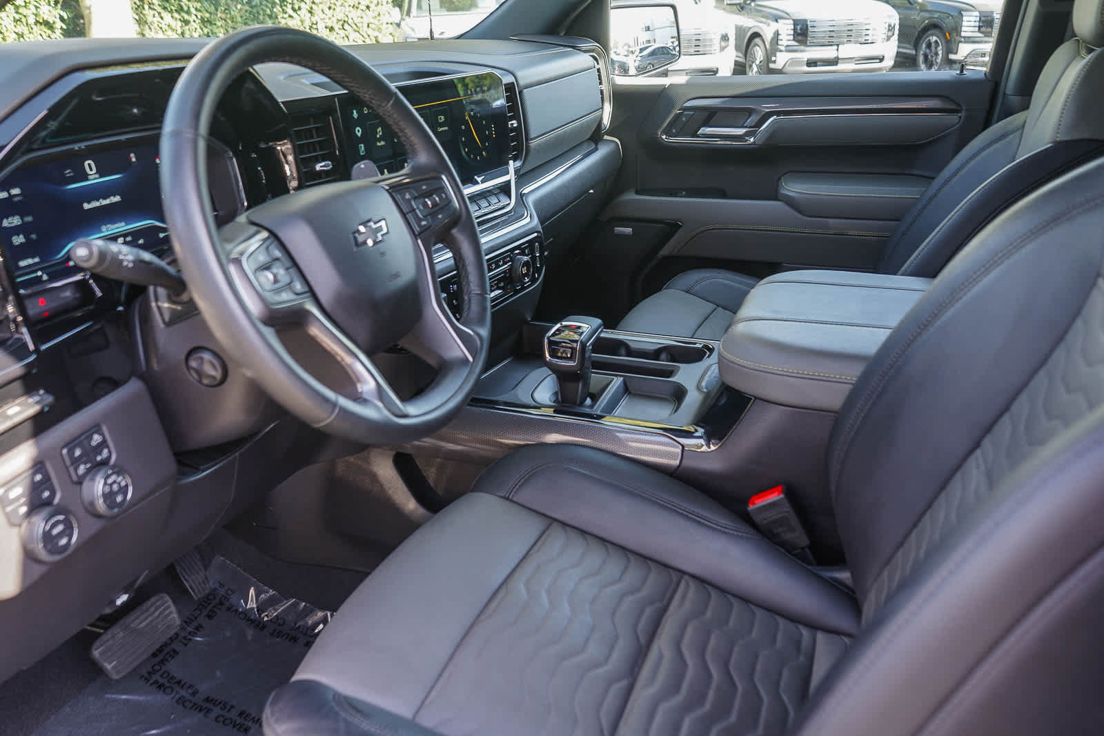 Used 2024 Chevrolet Silverado 1500 ZR2 w/ Technology Package AWD/4WD image 18