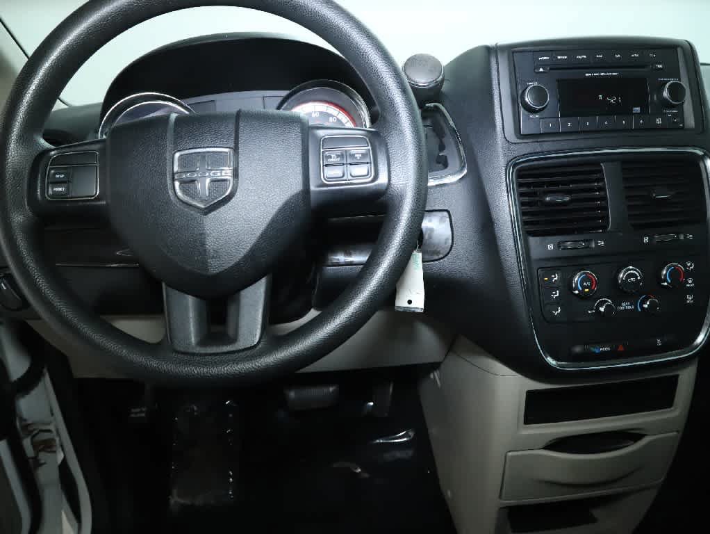 Used 2016 Dodge Grand Caravan SE w/ Quick Order Package 29E SE FWD image 26
