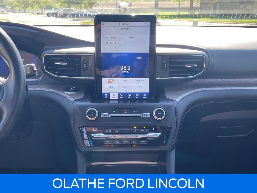 Certified 2020 Ford Explorer Platinum w/ Premium Technology Package AWD/4WD image 21