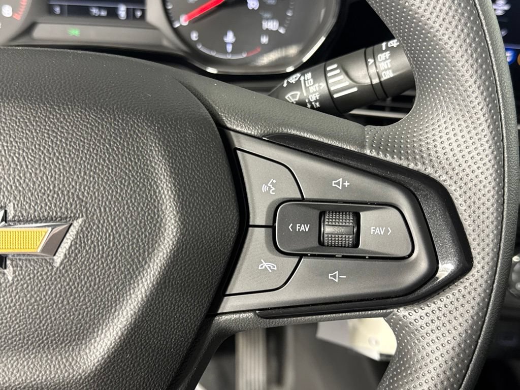 New 2026 Chevrolet Trax LS w/ LS Convenience Package FWD image 12