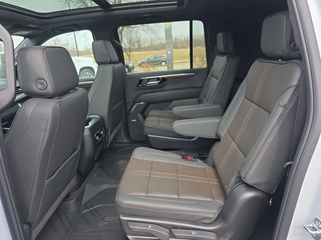 New 2026 Chevrolet Suburban High Country image 26