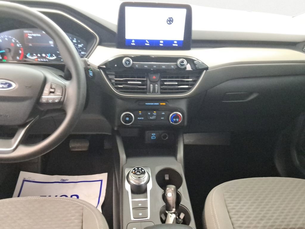Used 2021 Ford Escape SE image 13