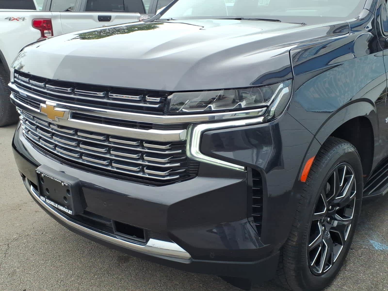 Used 2023 Chevrolet Tahoe Premier w/ Premium Package 2 AWD/4WD image 7