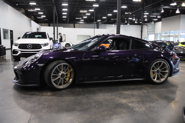 Used 2018 Porsche 911 GT3 RWD image 2