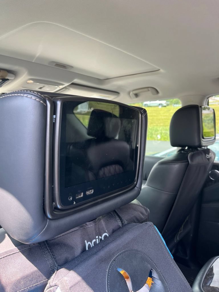 Used 2023 Nissan Armada Platinum w/ Captain's Chairs Package AWD/4WD image 10