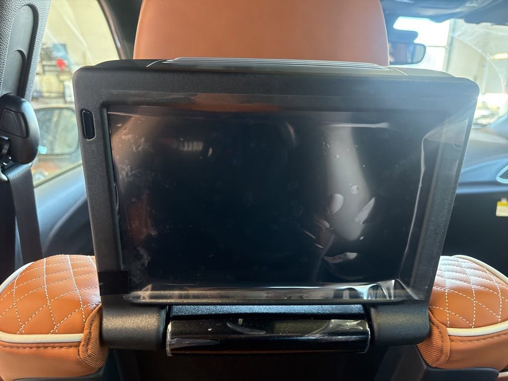 New 2026 Chrysler Pacifica Pinnacle image 31