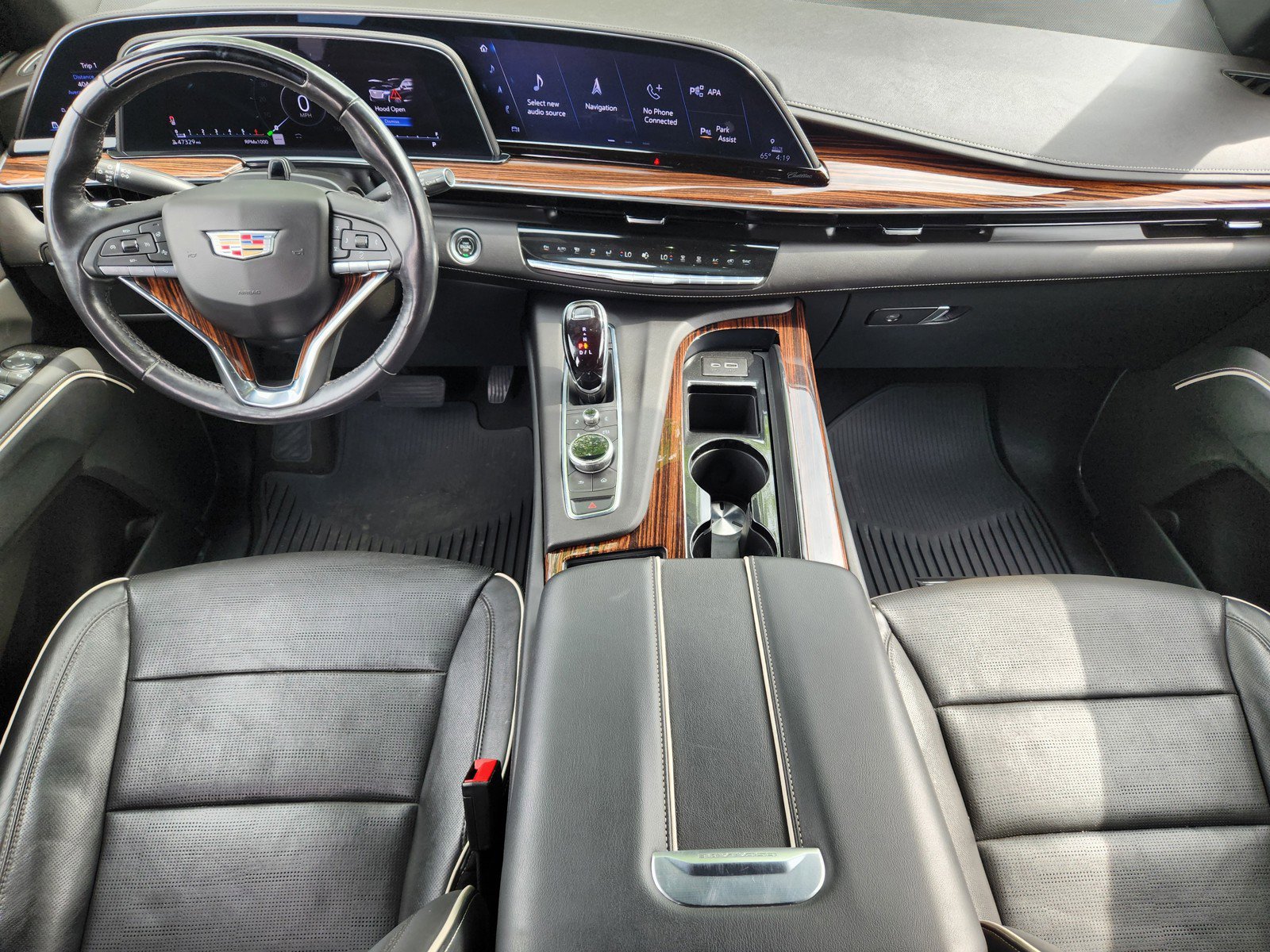 Certified 2022 Cadillac Escalade Premium Luxury RWD image 9