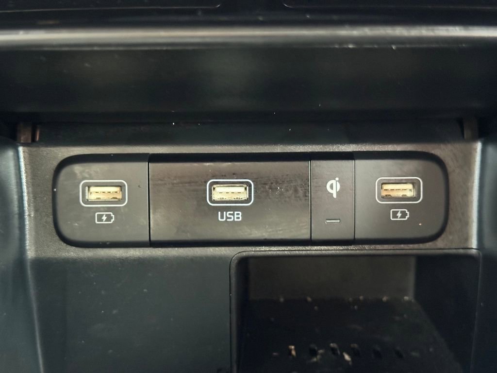 Used 2023 Kia Sorento S w/ Panoramic Sunroof Package image 27