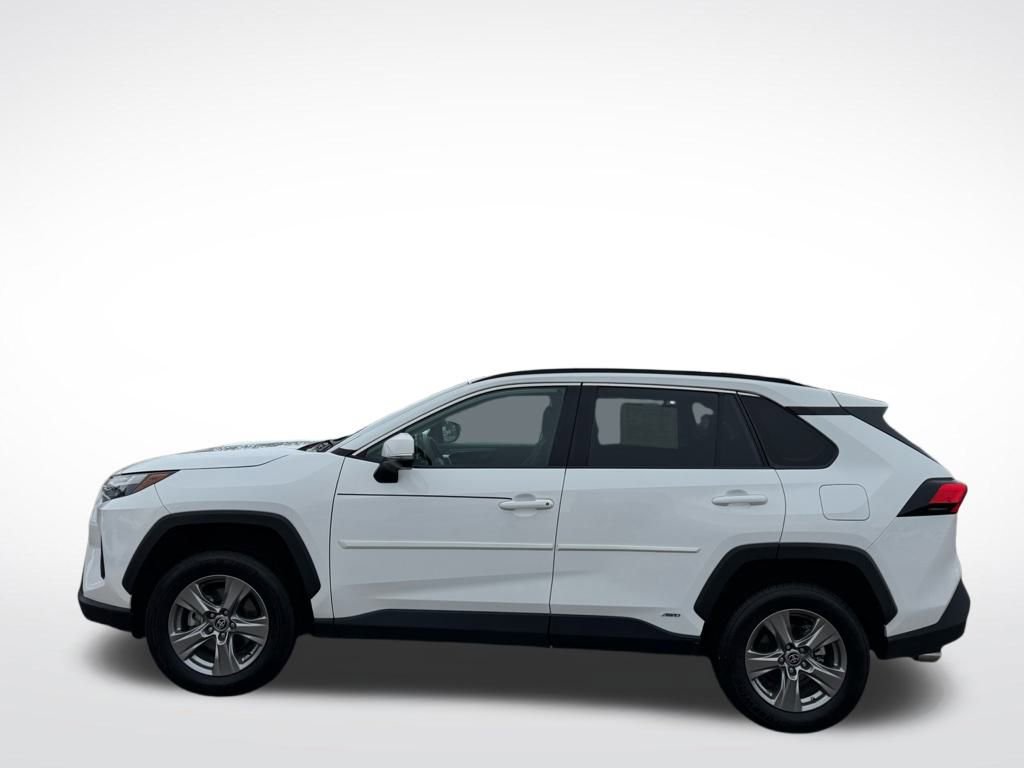 Used 2024 Toyota RAV4 LE image 8