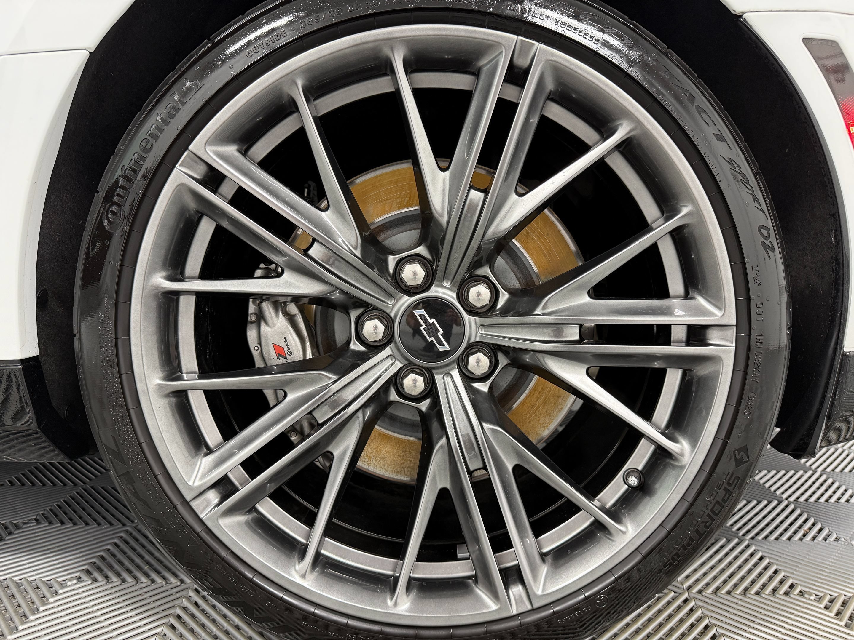 Used 2022 Chevrolet Camaro ZL1 RWD image 54