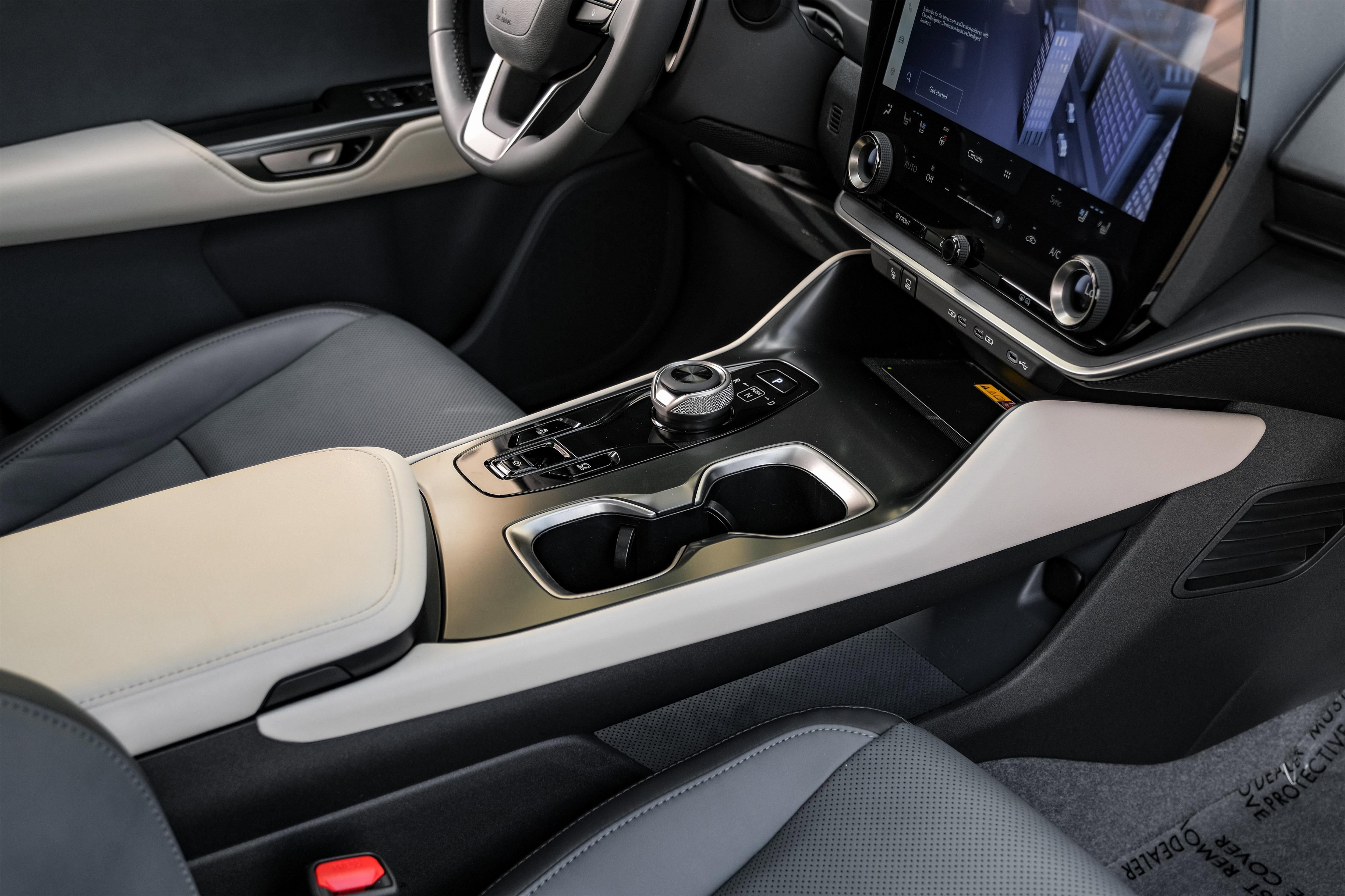 Used 2023 Lexus RZ 450e Premium w/ Technology Package image 22