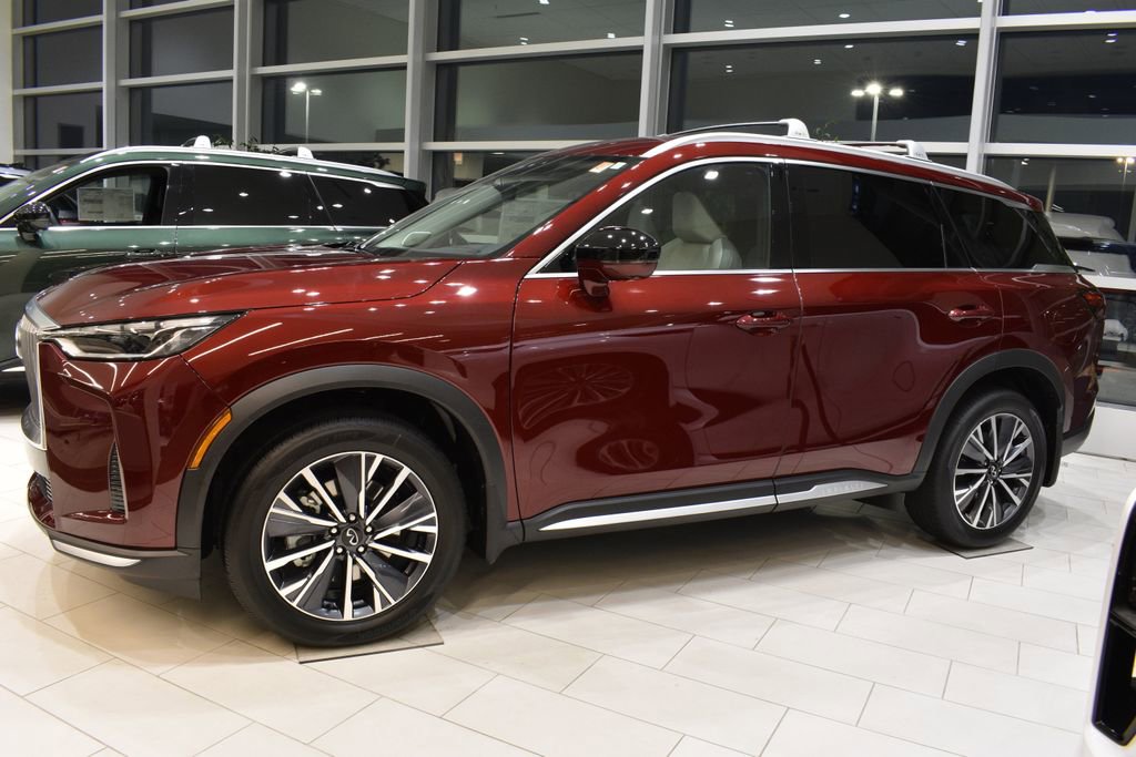 New 2026 INFINITI QX60 Luxe image 2