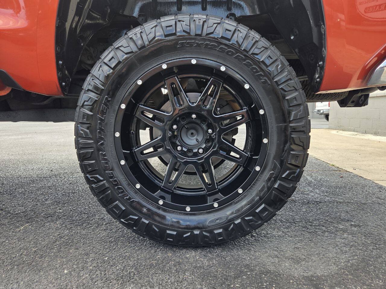 Used 2016 Toyota Tundra SR5 w/ TRD Off Road Package AWD/4WD image 20