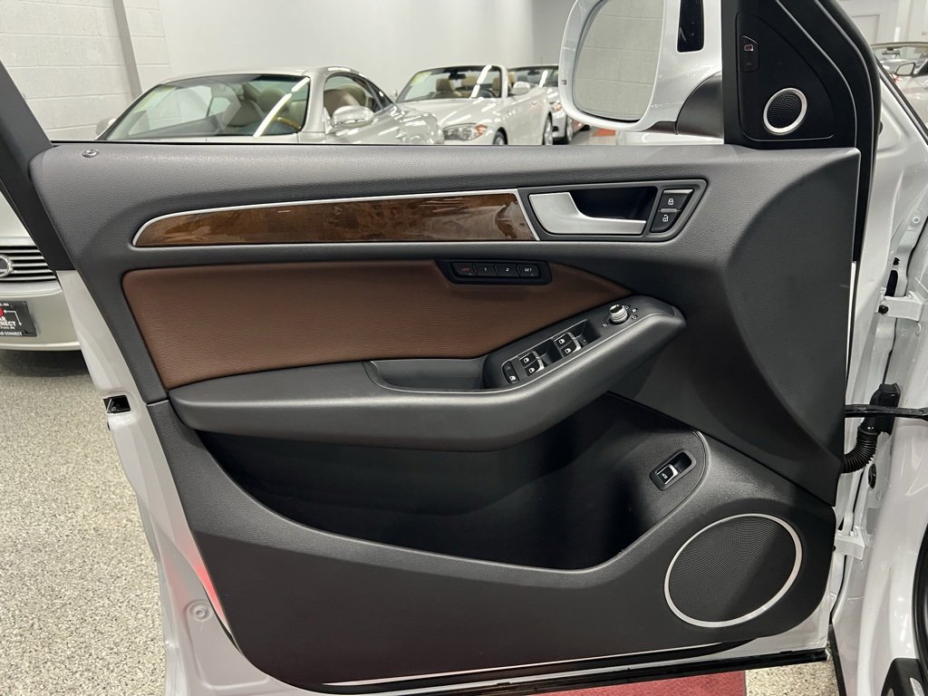 Used 2015 Audi Q5 2.0T Premium Plus w/ Technology Package image 20