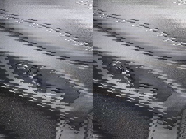 Used 2024 Ford Explorer XLT w/ Equipment Group 202A AWD/4WD image 8