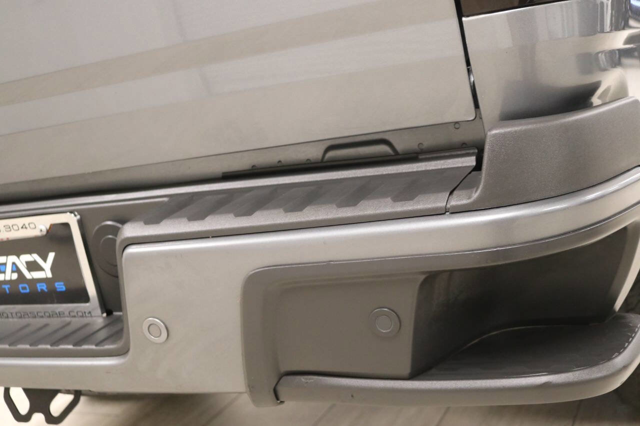 Used 2022 Chevrolet Colorado LT w/ Fleet Safety Package image 98