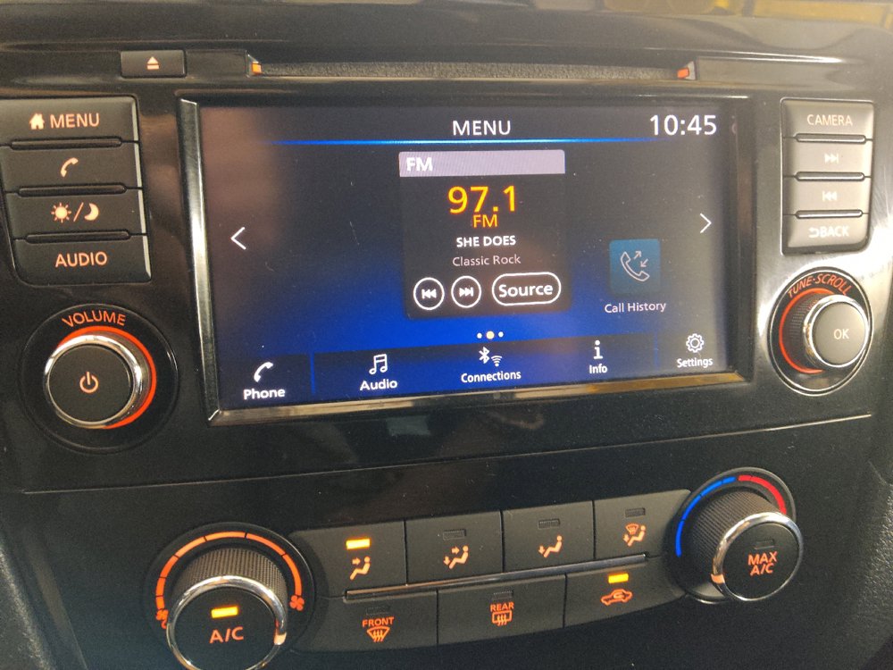 Used 2020 Nissan Rogue S FWD image 25