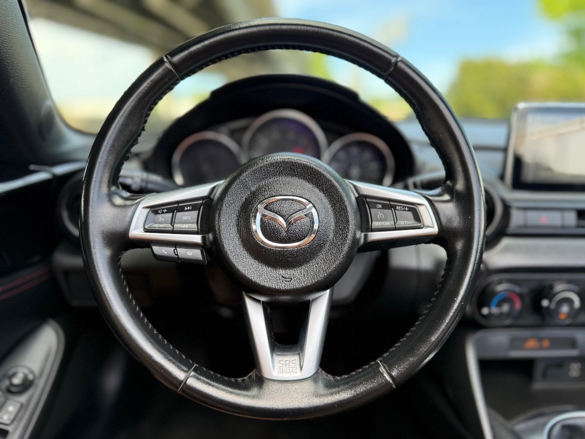Used 2017 MAZDA MX-5 Miata Club RWD image 19