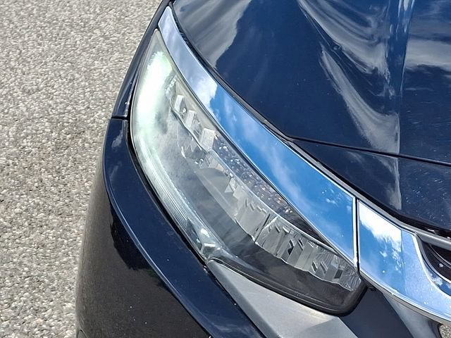 Used 2017 Honda Civic Touring image 28