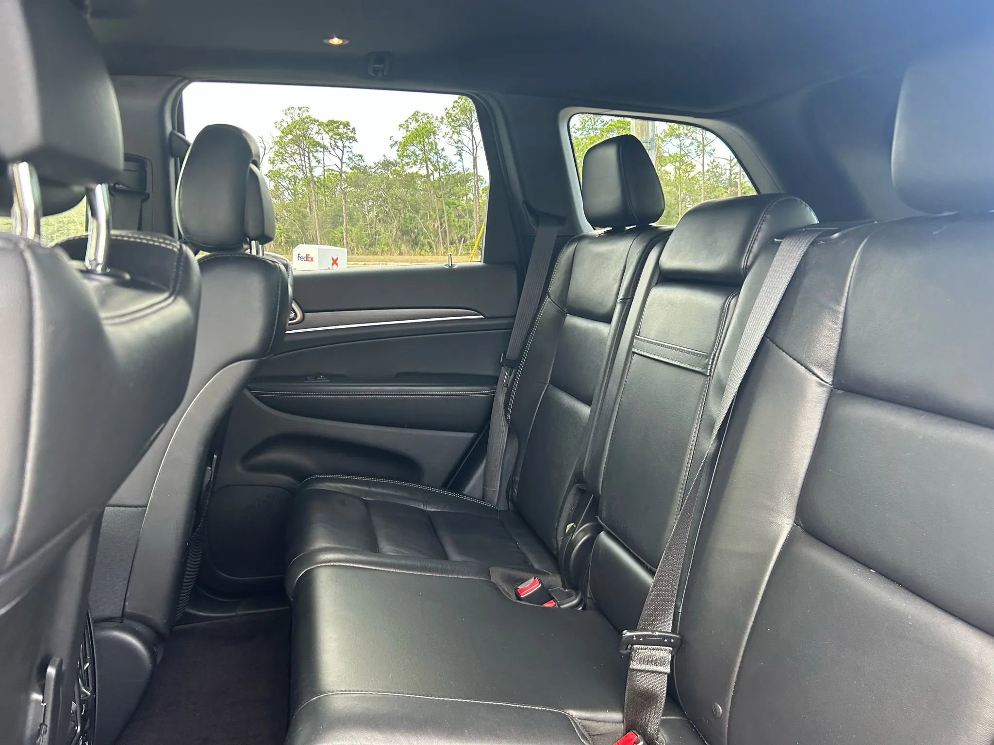 Used 2017 Jeep Grand Cherokee Limited image 12