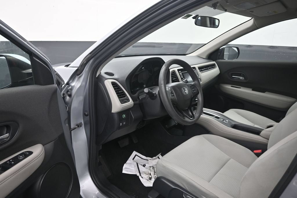 Used 2019 Honda HR-V LX image 10