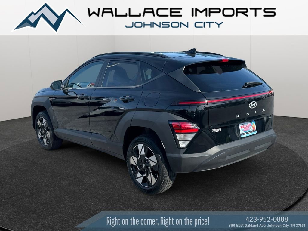 Used 2025 Hyundai Kona SEL image 3
