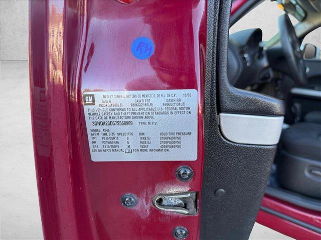 Used 2007 Chevrolet HHR LT FWD image 26