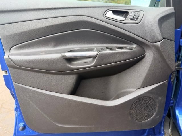 Used 2017 Ford Escape Titanium AWD/4WD image 17