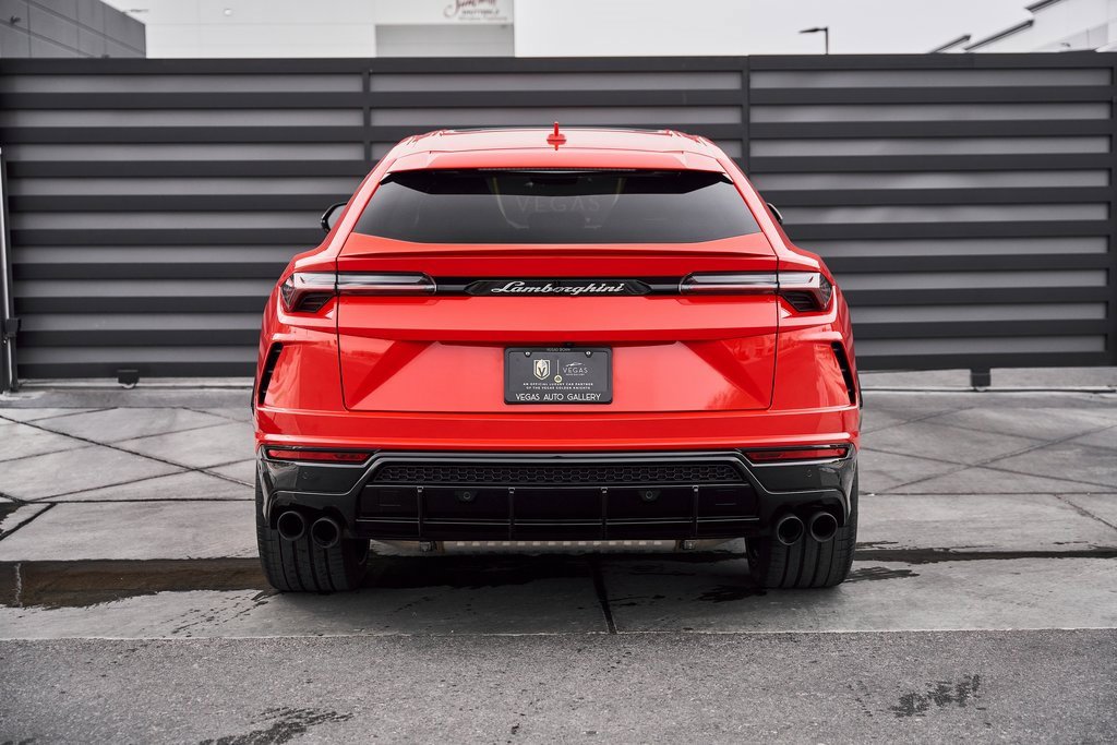 Used 2021 Lamborghini Urus image 16