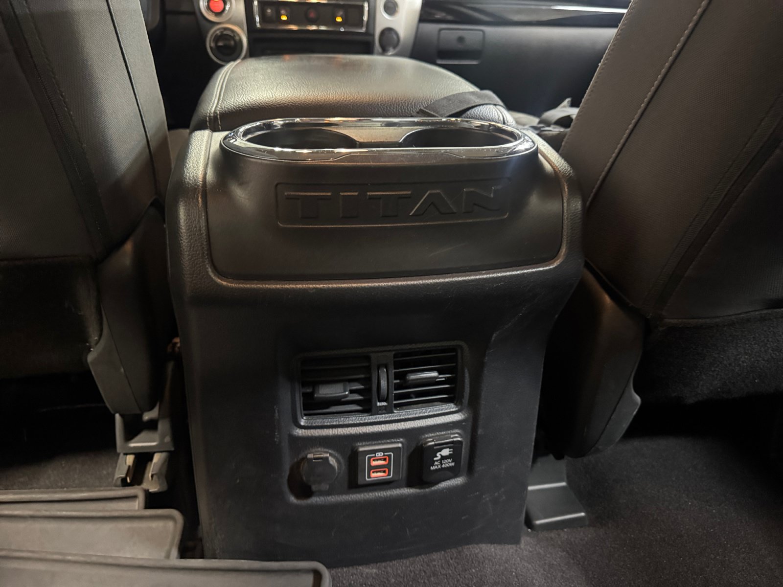 Used 2020 Nissan Titan SV w/ SV Convenience Package AWD/4WD image 33