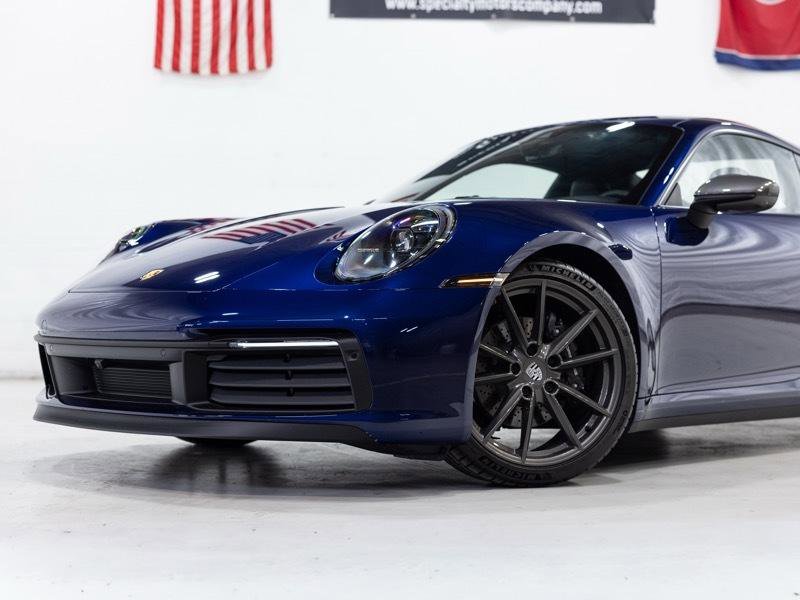 Used 2024 Porsche 911 Carrera T image 3