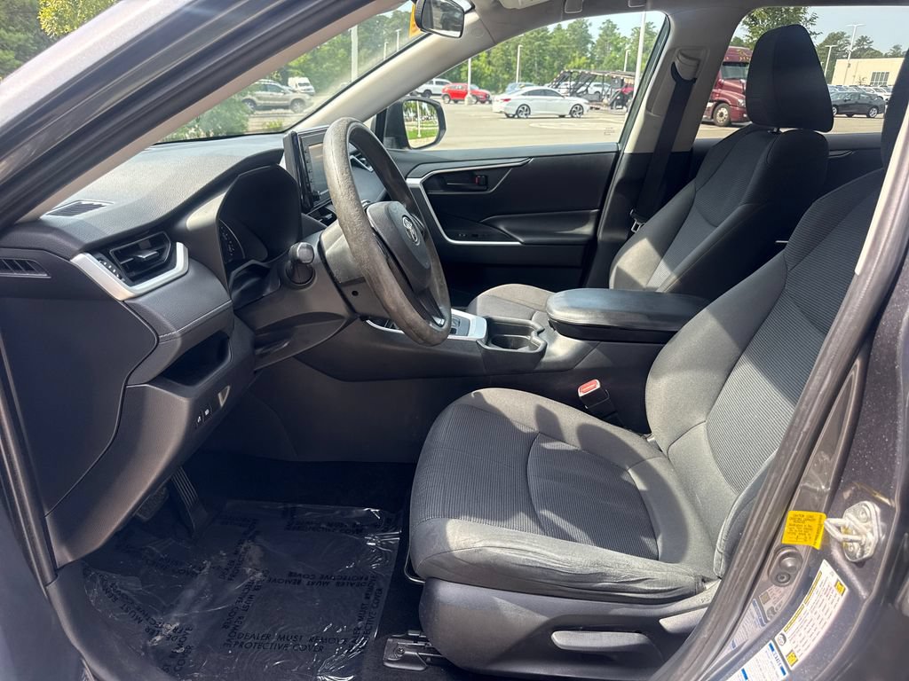 Used 2019 Toyota RAV4 LE w/ All Weather Liner Package AWD/4WD image 12