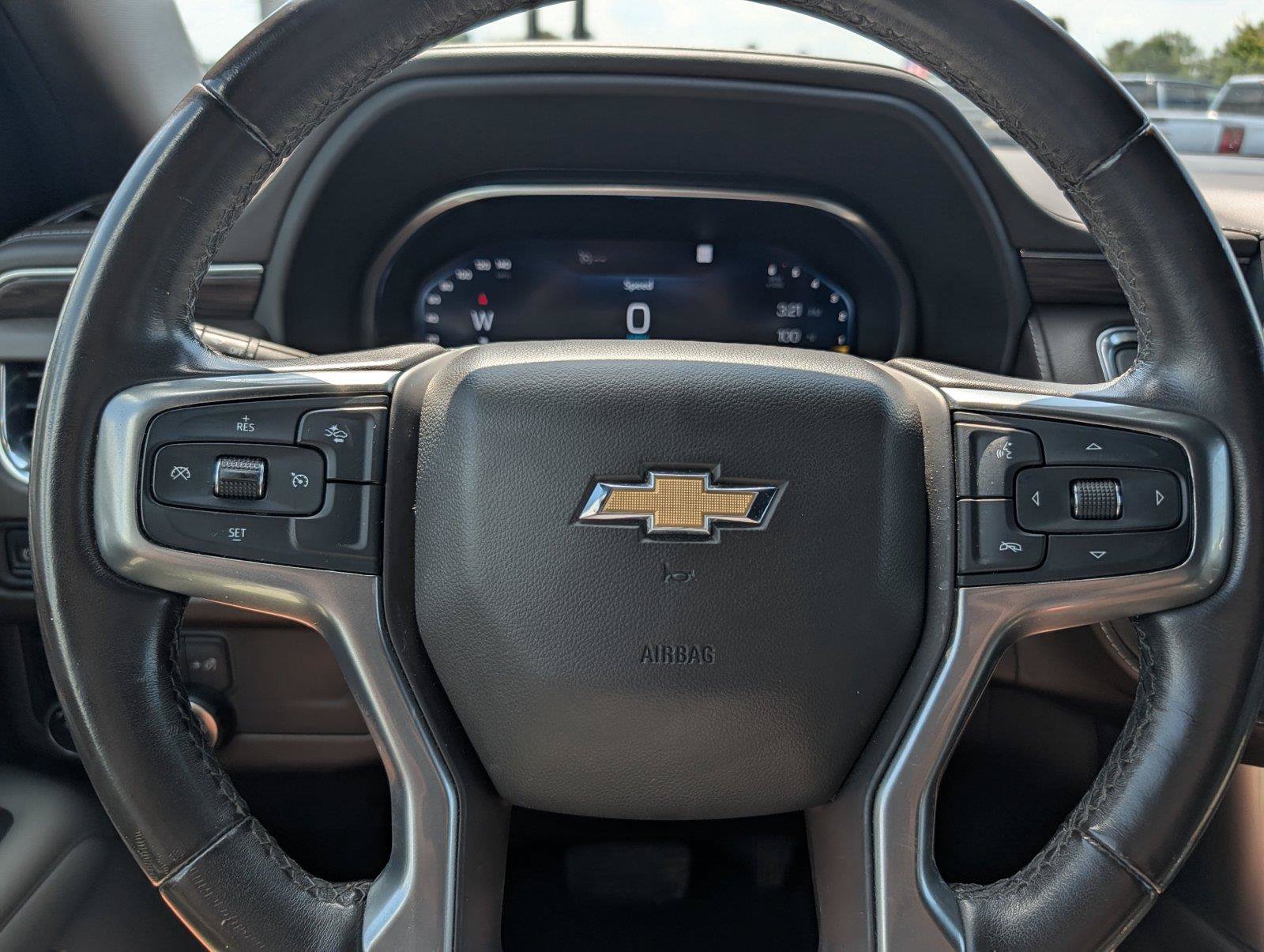 Used 2022 Chevrolet Suburban LT AWD/4WD image 23