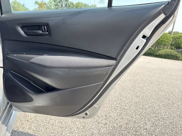 Used 2025 Toyota Corolla LE FWD image 28