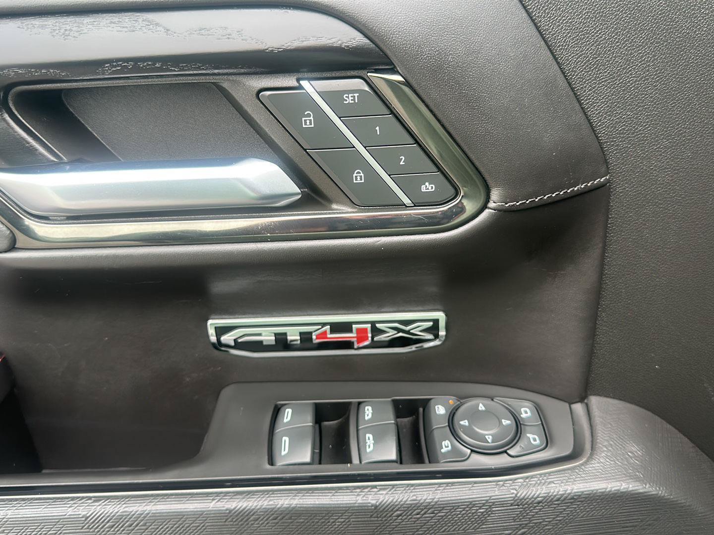 Used 2024 GMC Sierra 1500 AT4X w/ AT4X AEV Edition AWD/4WD image 13