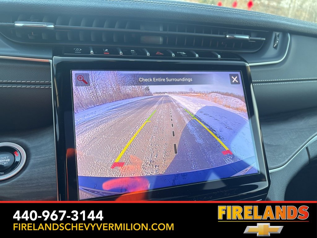 Used 2024 Jeep Grand Cherokee L Limited w/ Black Appearance Package image 4