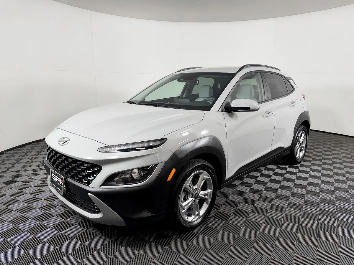 Used 2022 Hyundai Kona SEL AWD/4WD image 2