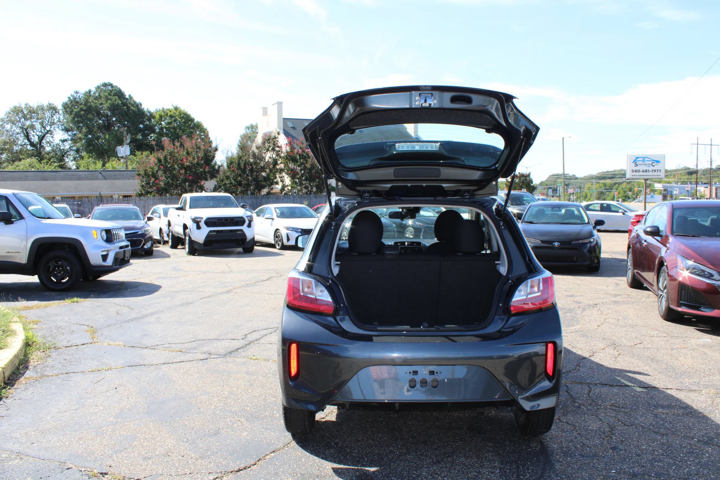 Used 2024 Mitsubishi Mirage ES FWD image 7