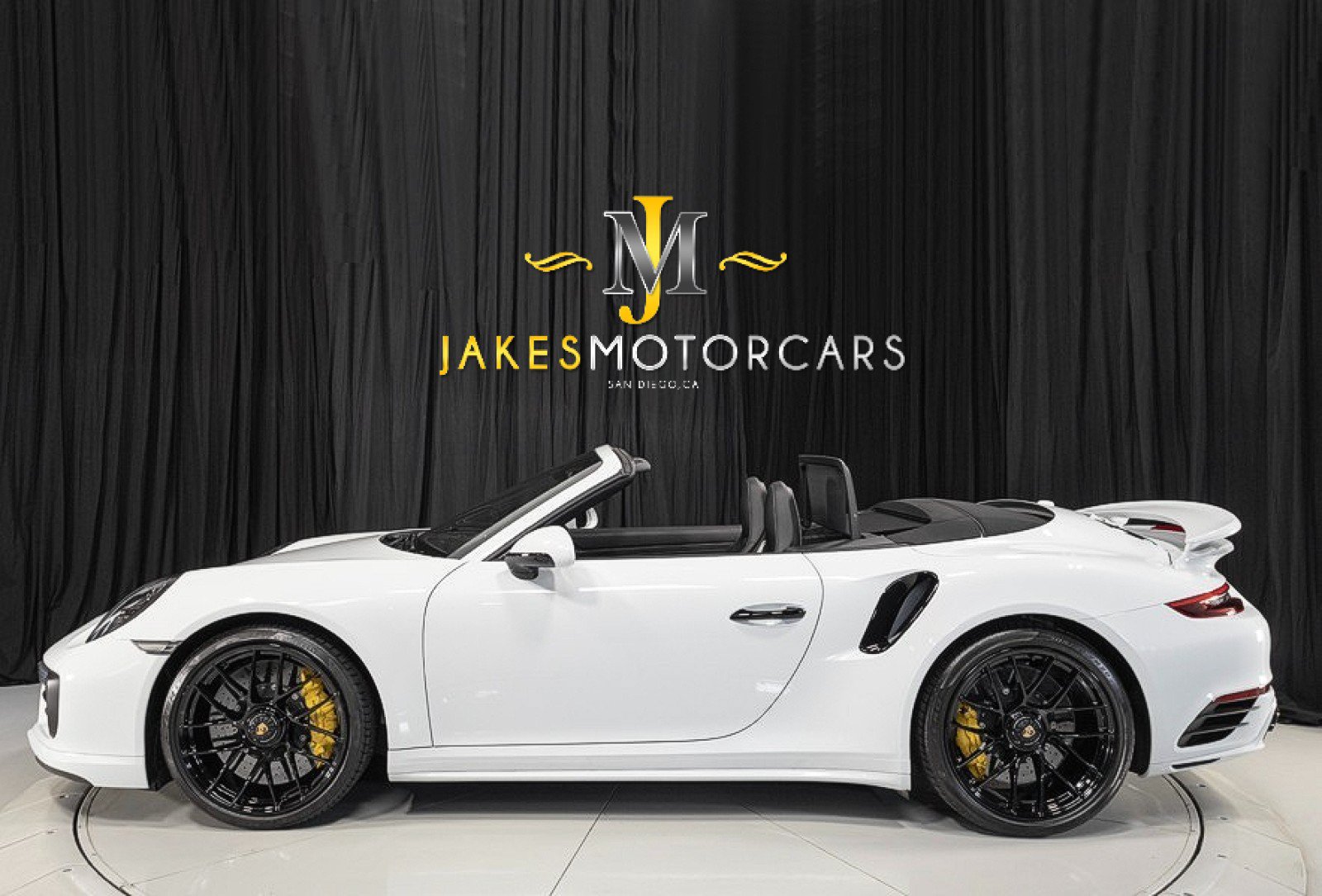 Used 2019 Porsche 911 Turbo S AWD/4WD image 2