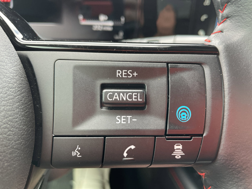 Certified 2025 Nissan Kicks SR image 14