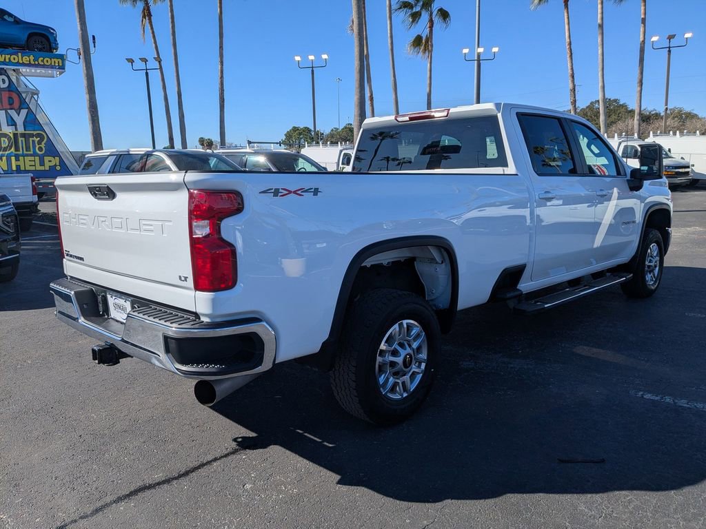 Used 2025 Chevrolet Silverado 2500 LT w/ Convenience Package image 4