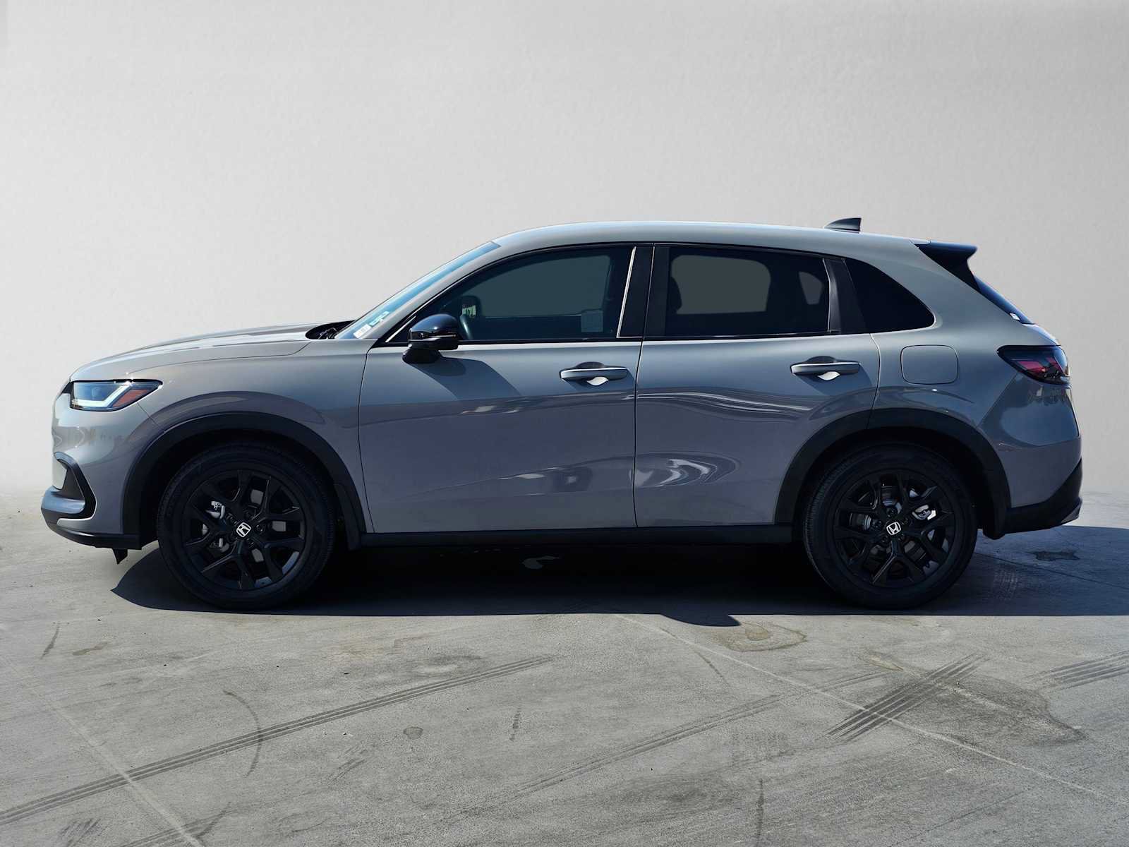 Used 2024 Honda HR-V Sport image 6