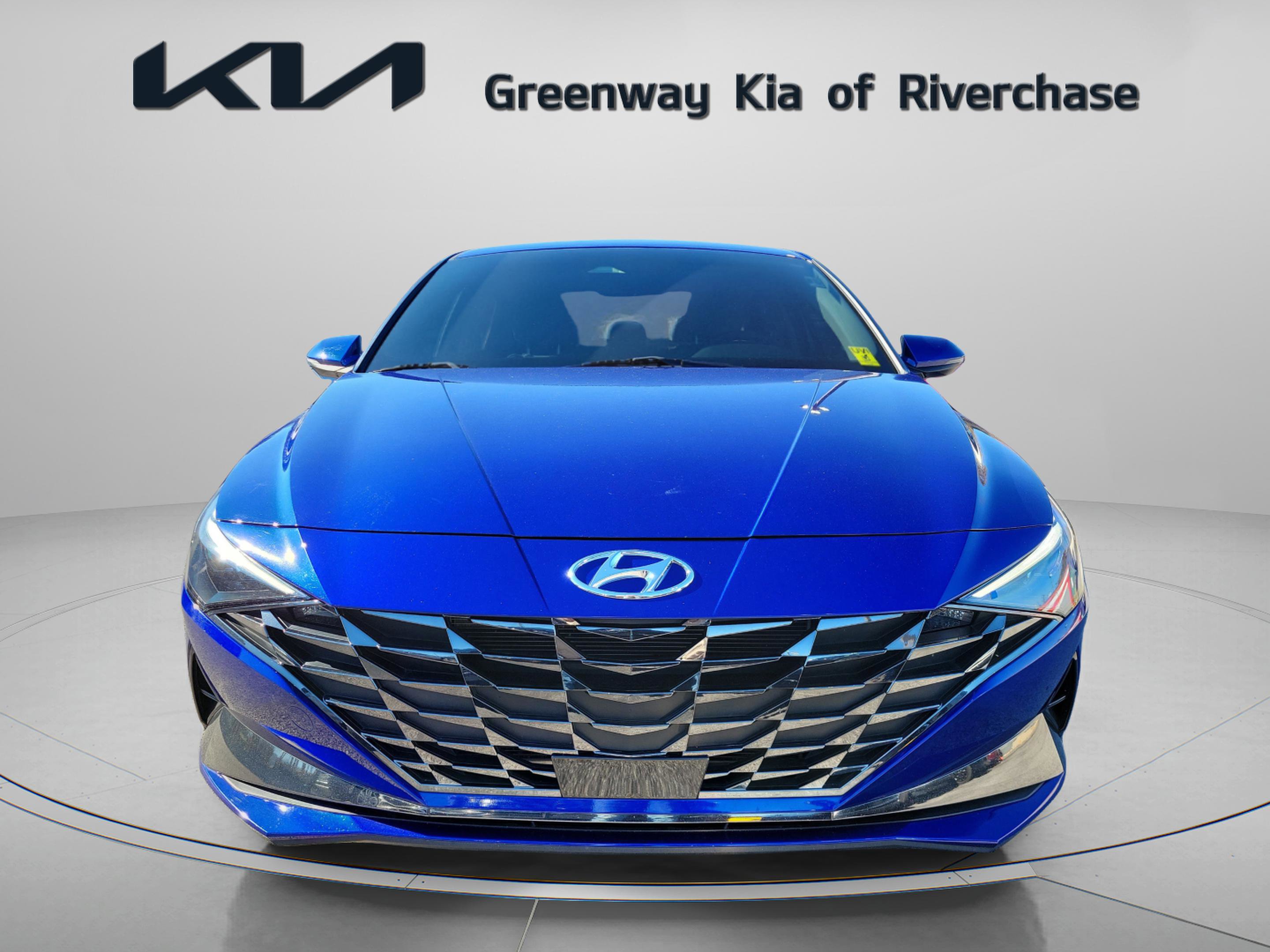 Used 2023 Hyundai Elantra Limited image 2